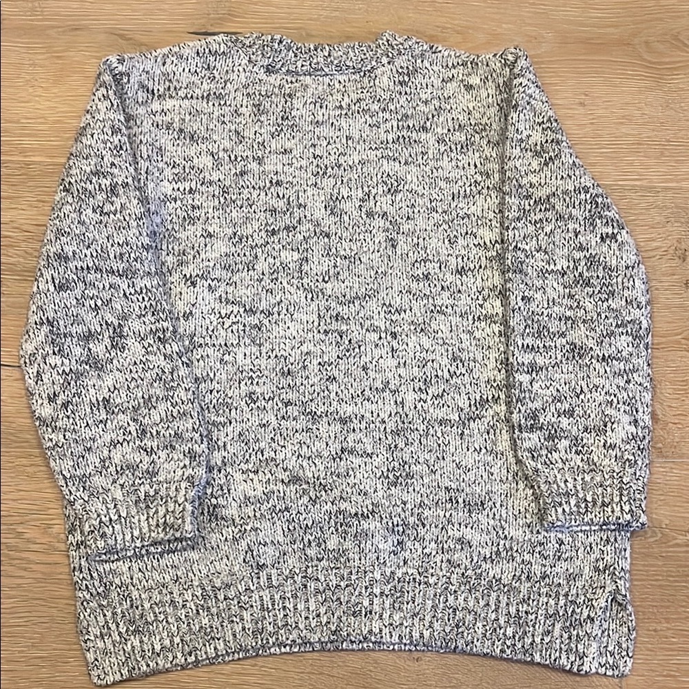 Theory Heathered Gray Crew Neck Sweater.  3/4 Sleeves and Ribbed Hem. Petite S - Picture 4 of 4